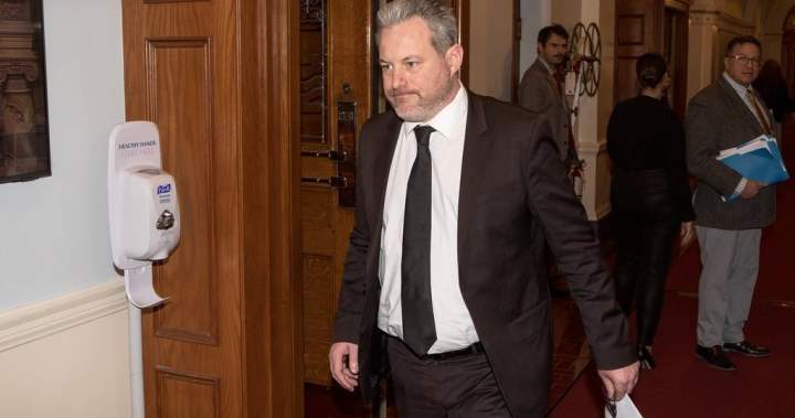 Консерваторите на BC искат от B C Премиерът Дейвид Иби да