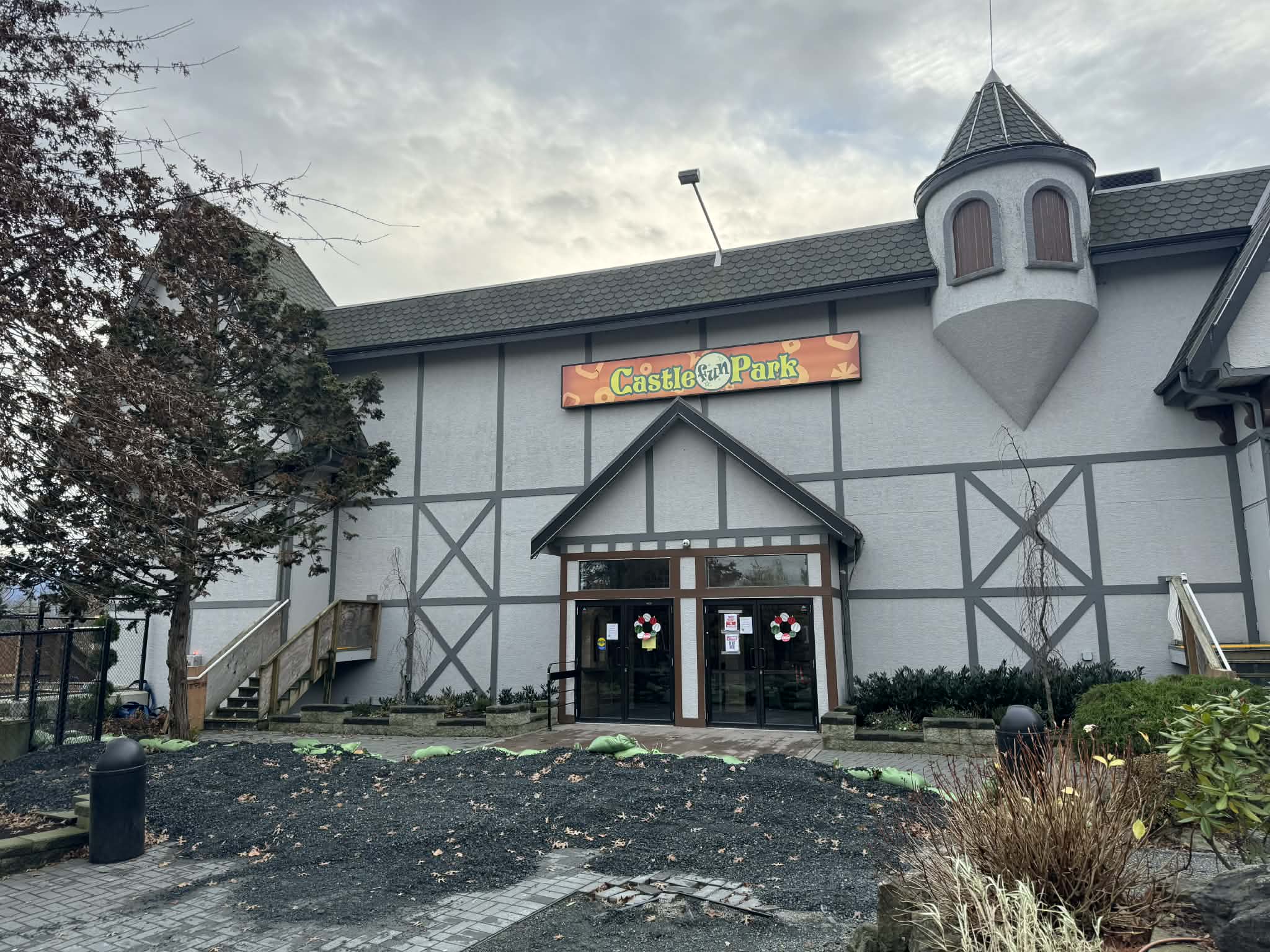 Abbotsford tourism anchors begin to reopen after flooding