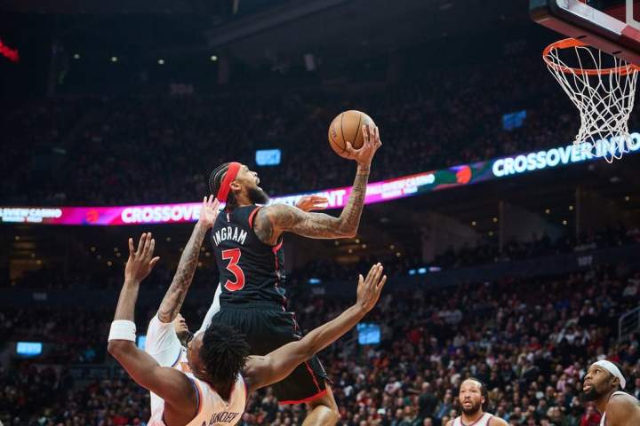 Knicks bounce Raptors out of NBA Cup 117-101