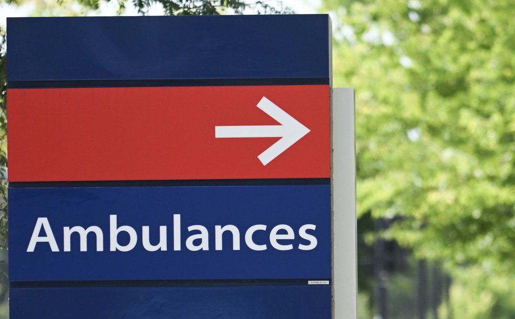 Жителите на Квебек са призовани да избягват ненужни посещения в