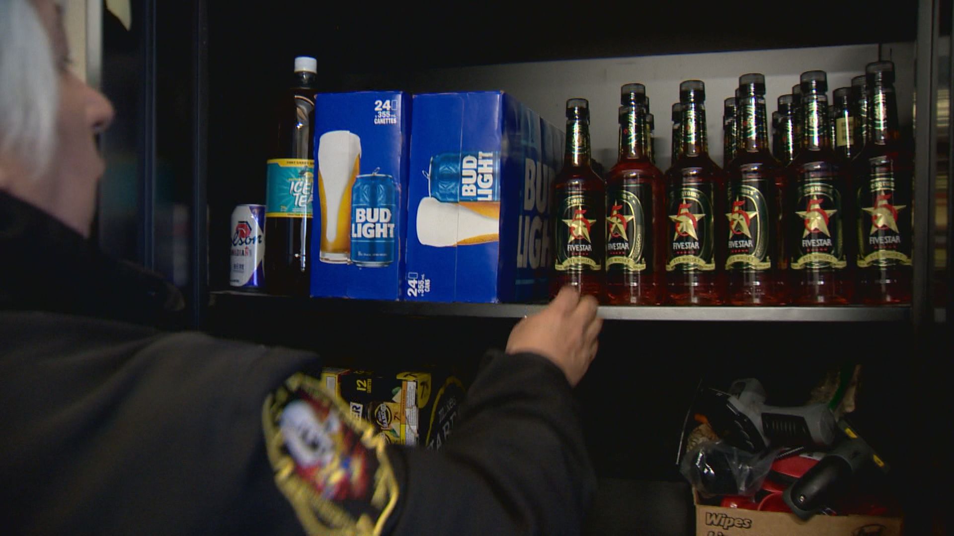 Служителите по безопасността спират навлизането на наркотици и алкохол в общностите на Първите нации в Манитоба