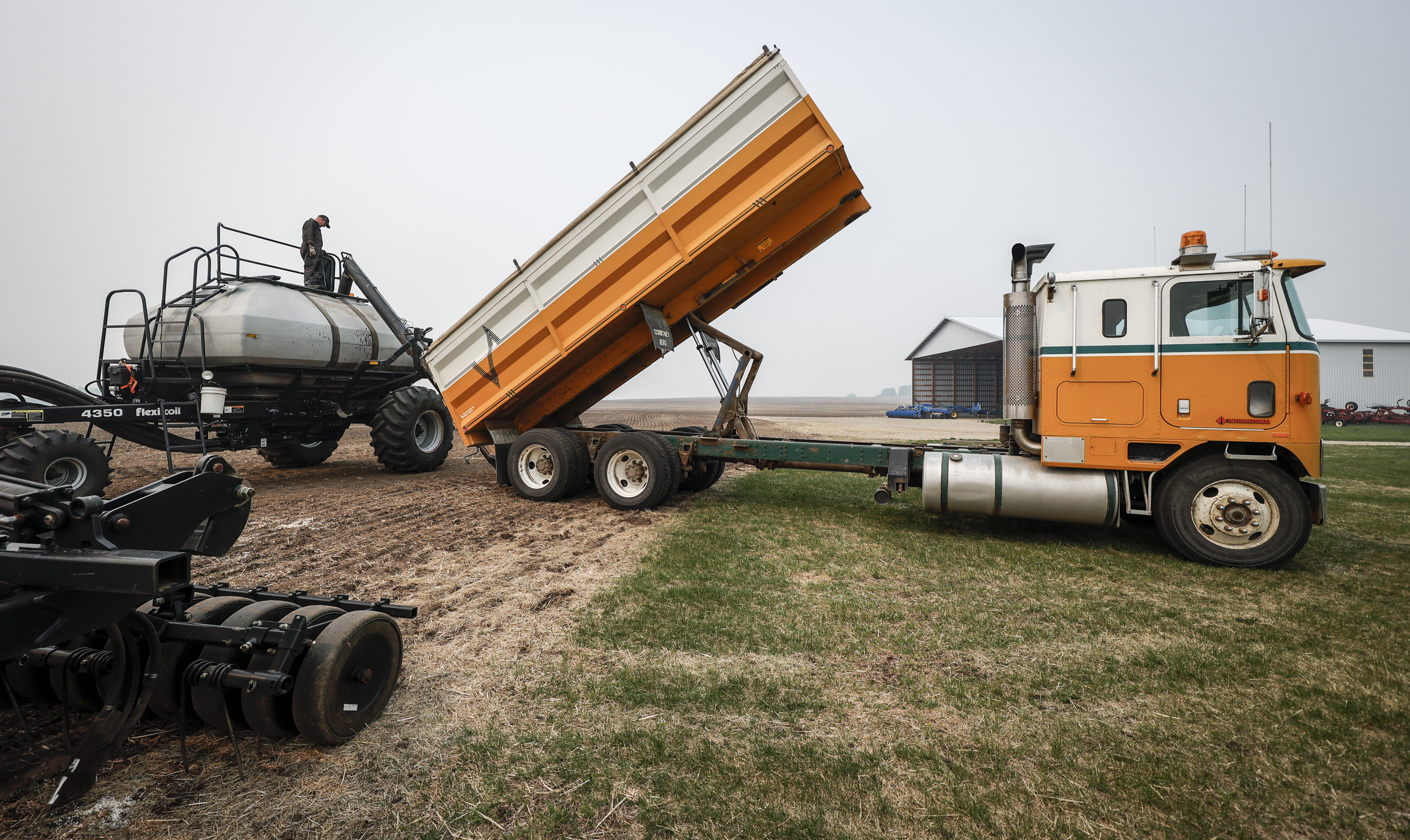 Канадската торова индустрия казва че заплахата на президента на САЩ