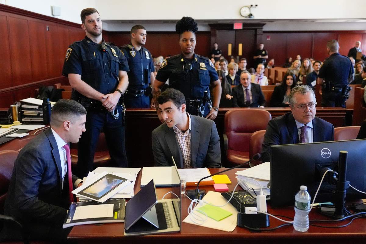 Luigi Mangione appears in Manhattan Criminal Court, Monday, Dec. 1, 2025, in New York.