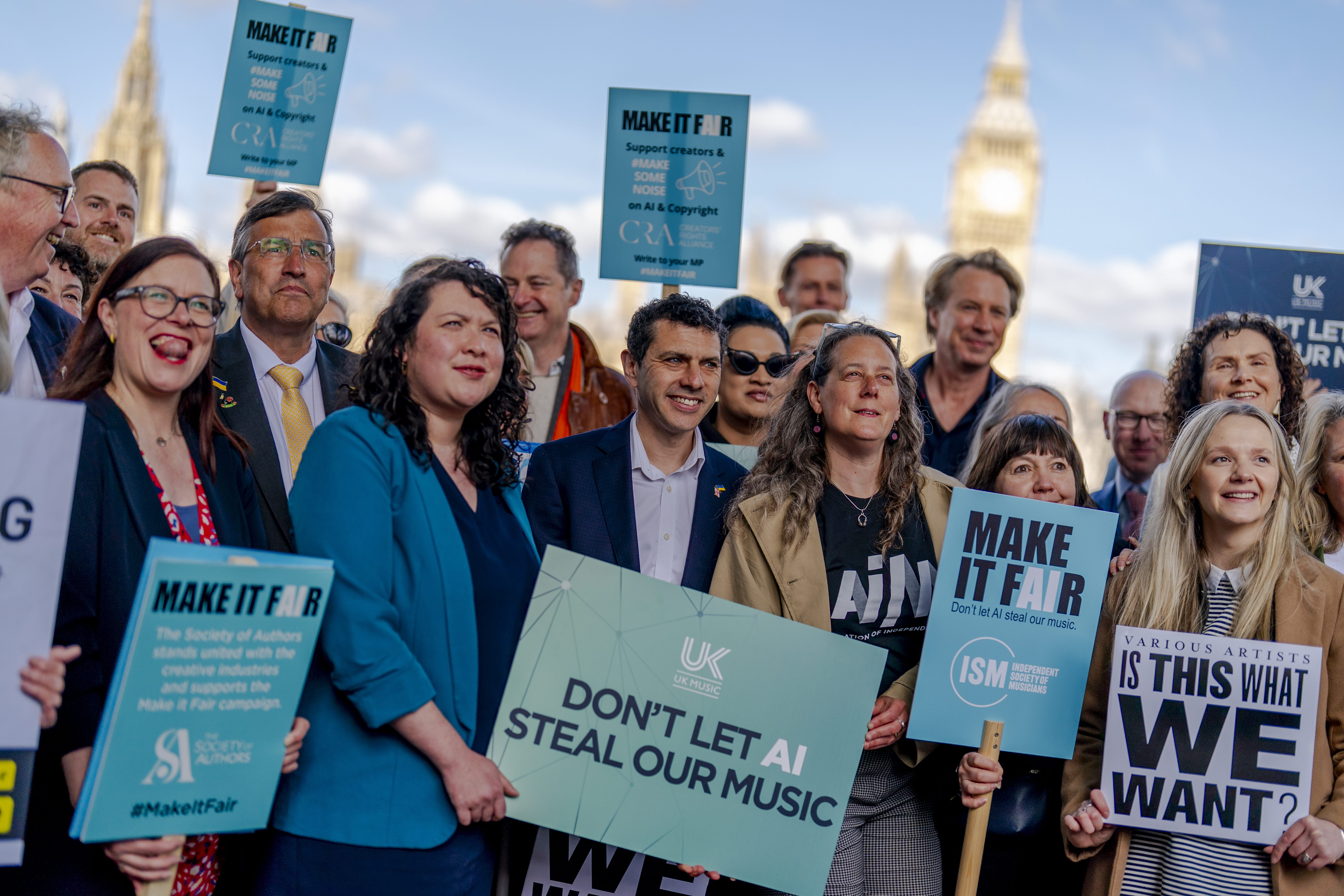 Последните 12 месеца в музиката бяха меко казано изпълнени със