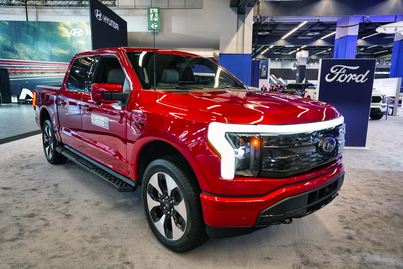 Ford Motor Co се отклонява от някогашните си амбициозни планове