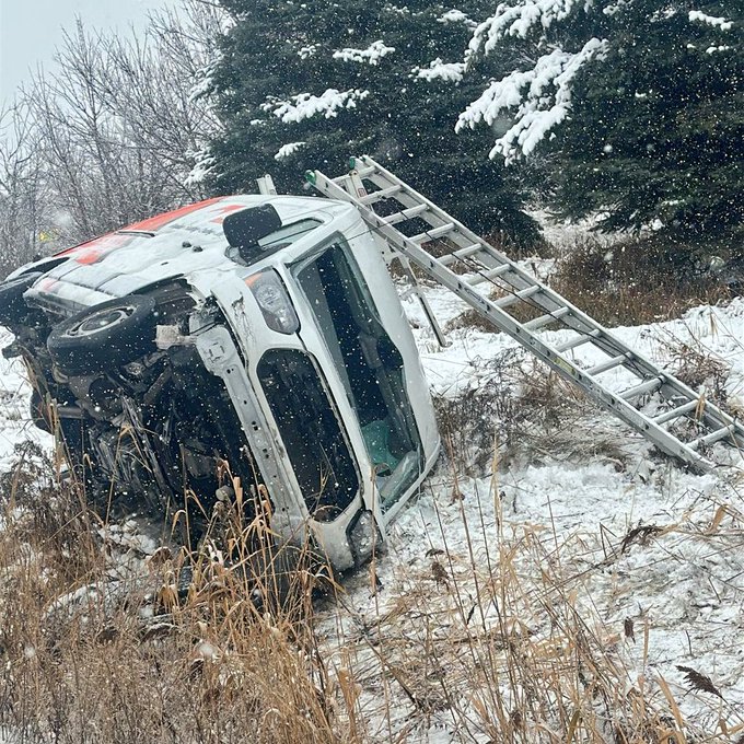 More than 150 collisions across GTHA as snowfall makes roads treacherous: OPP
