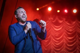 Johnny Reid Reveals What Christmas Means to Him