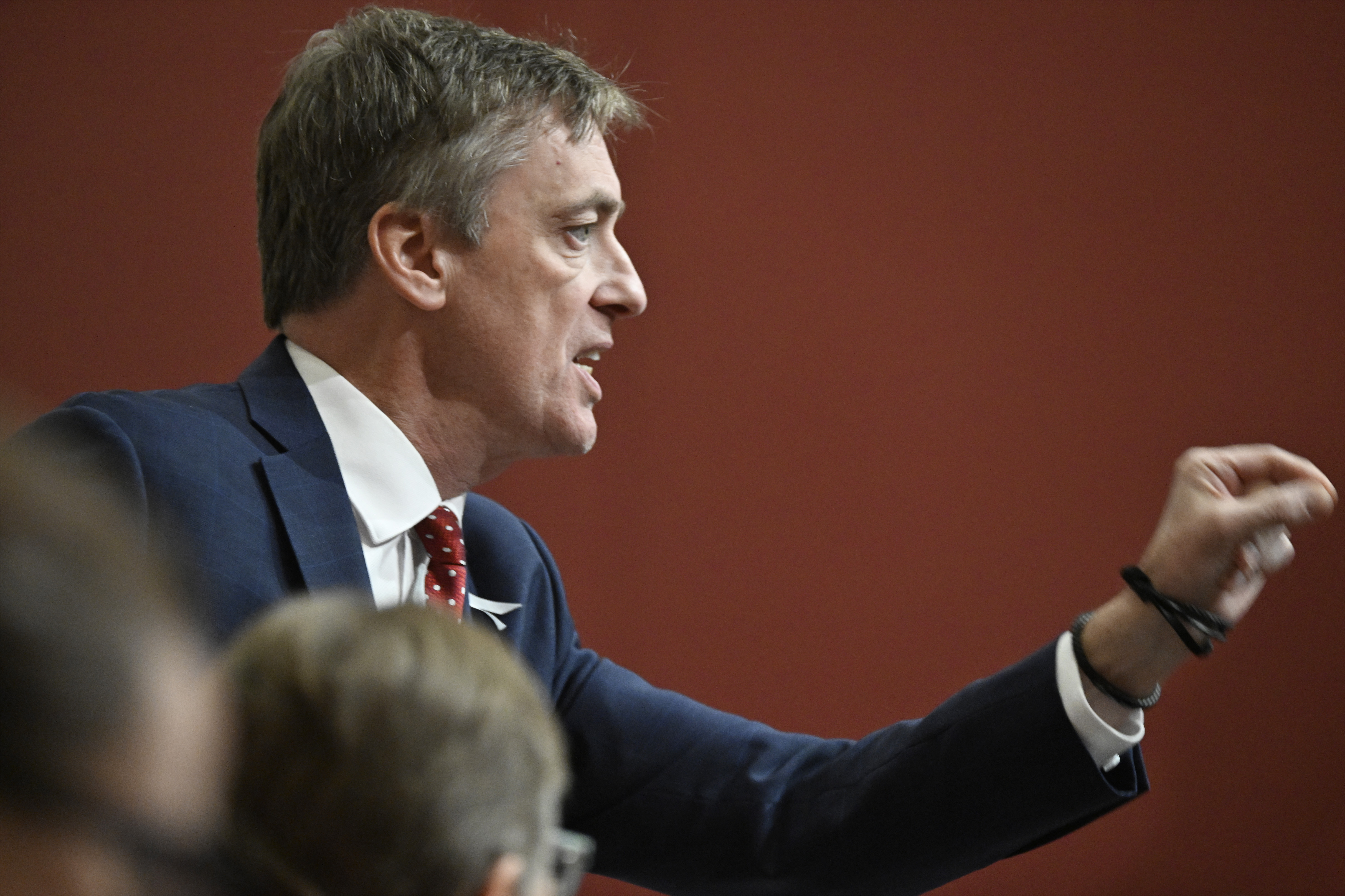 Либералите от Квебек посочиха Марк Тангуей за свой временен лидер