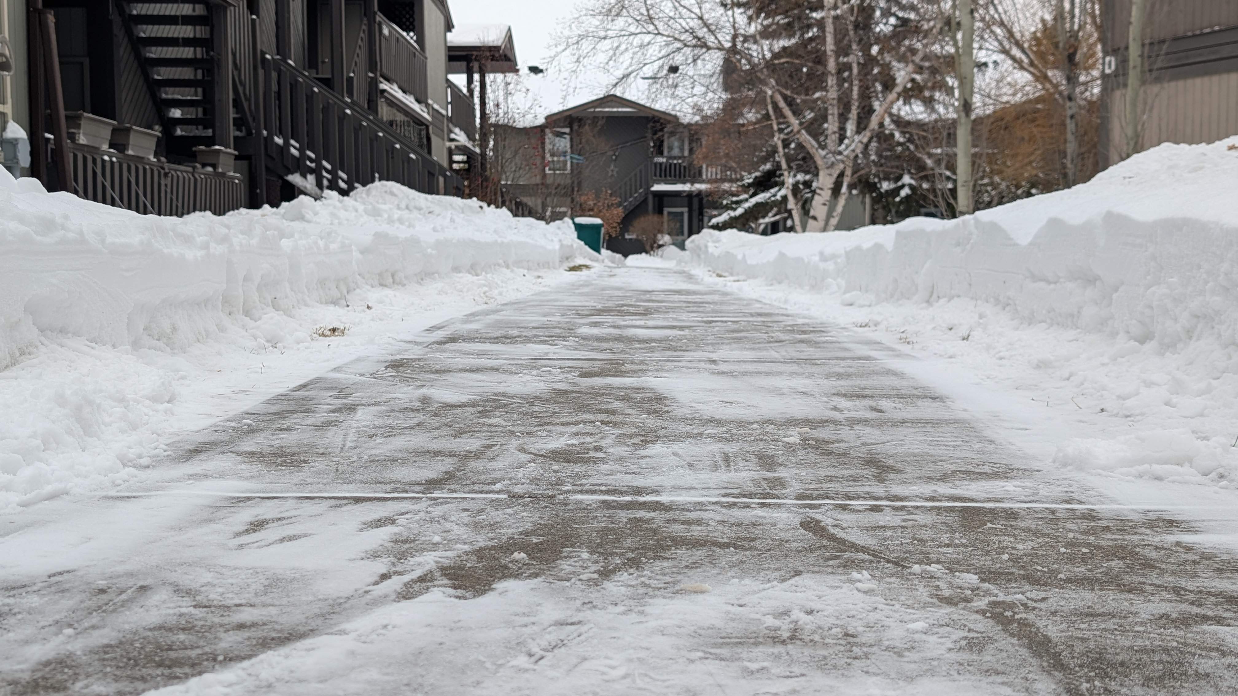 Edmonton plans changes to improve snow and ice clearing