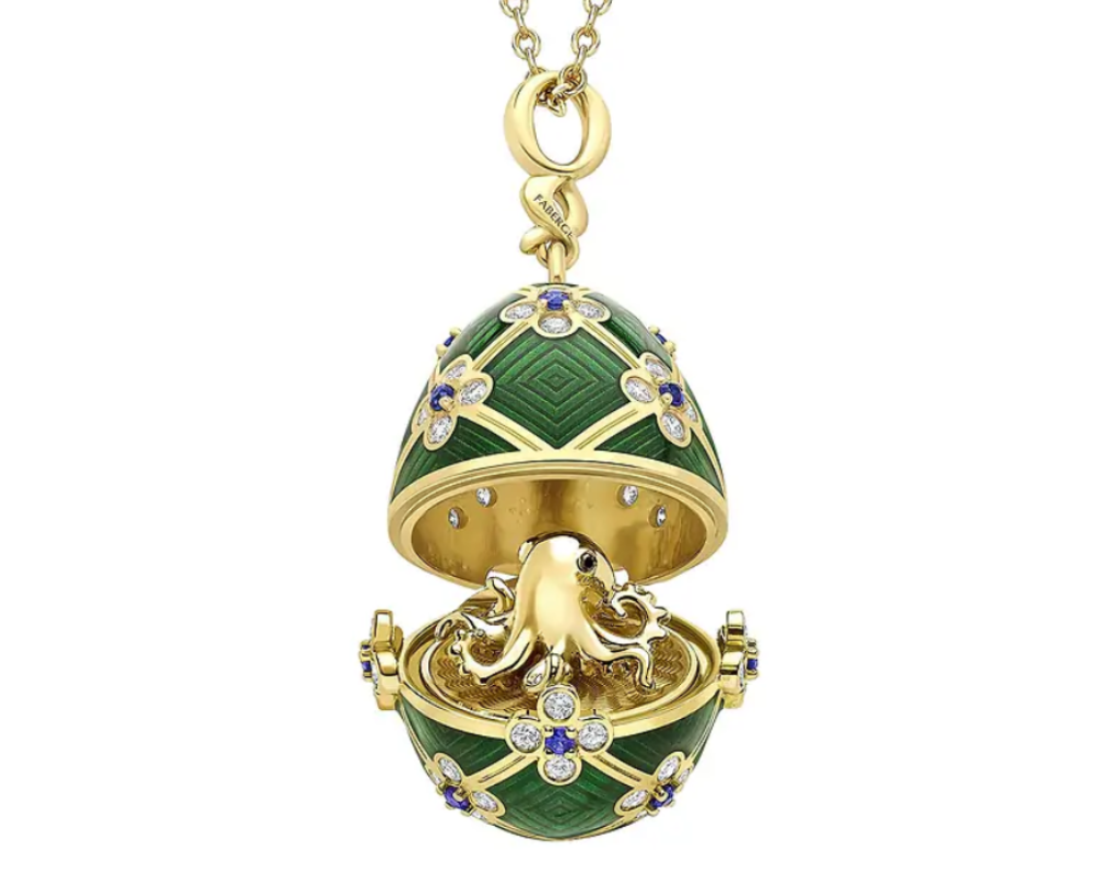 Man charged with theft after allegedly swallowing Fabergé egg locket