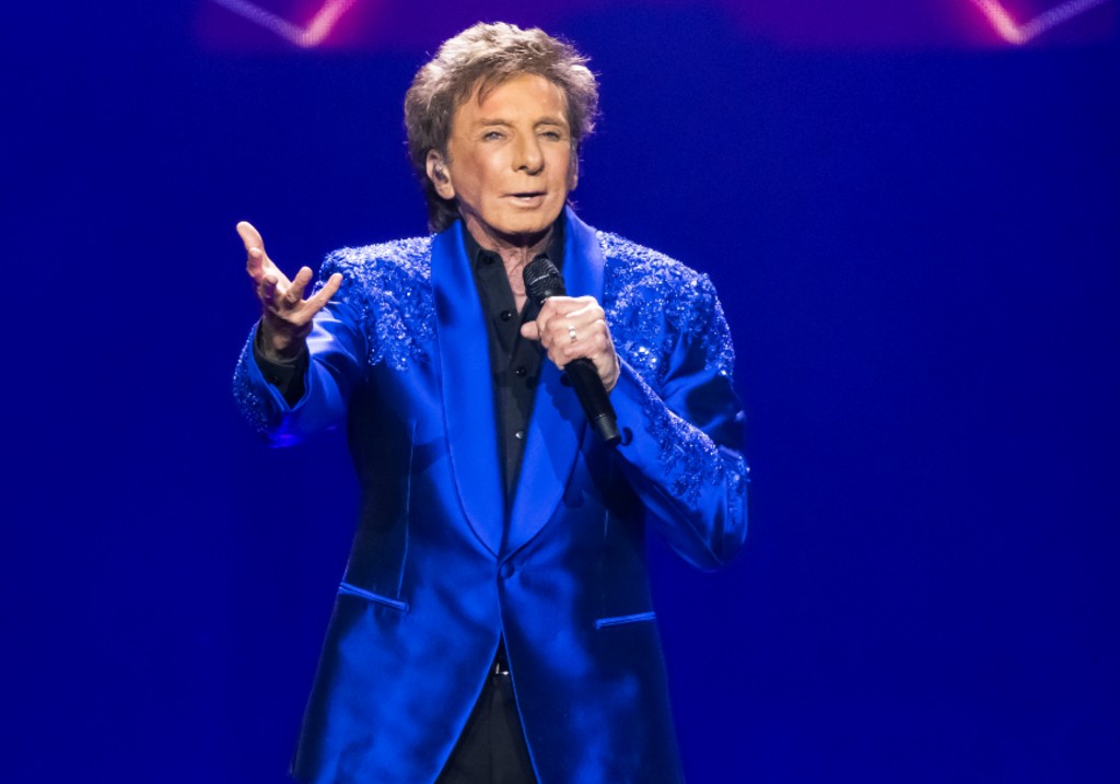 Barry Manilow performs during 'Manilow: The Last Detroit Concert' at Little Caesars Arena on June 03, 2025 in Detroit, Michigan.