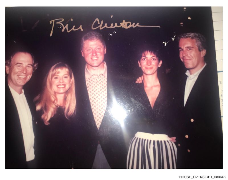 Bill Clinton, Ghislaine Maxell, Epstein and two unidentified individuals.