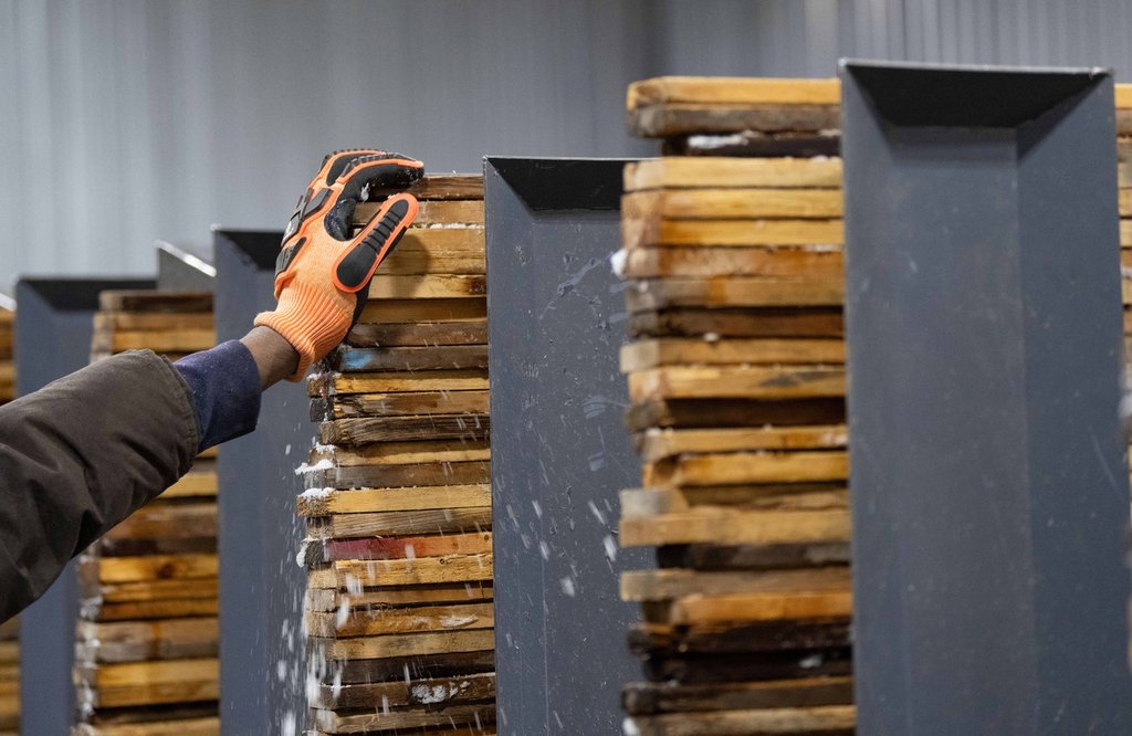 БВП на Канада падна с 0 3 през октомври което