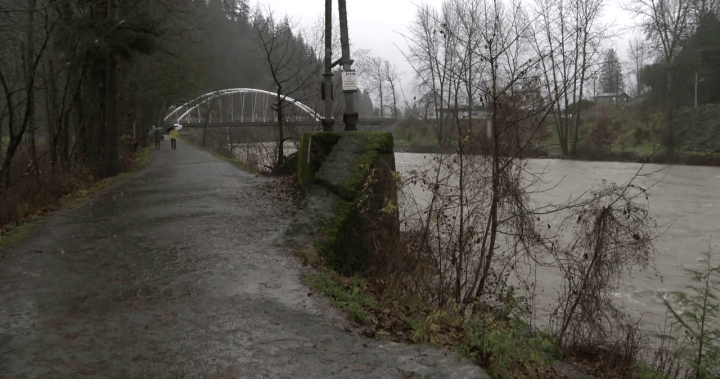 Atmospheric river издава заповед за евакуация в долината Фрейзър