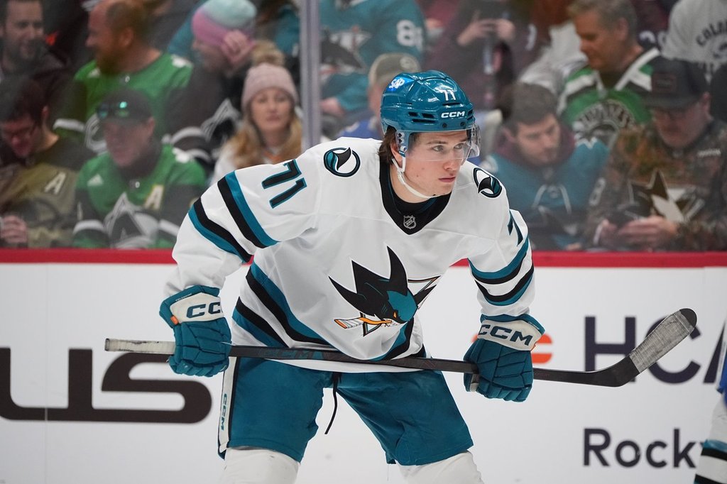 ТОРОНТО – Маклин Селебрини влезе в съблекалнята на Канада на