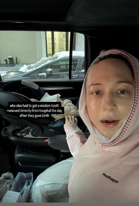 Screenshot of Elsie Hewitt's Instagram stories.