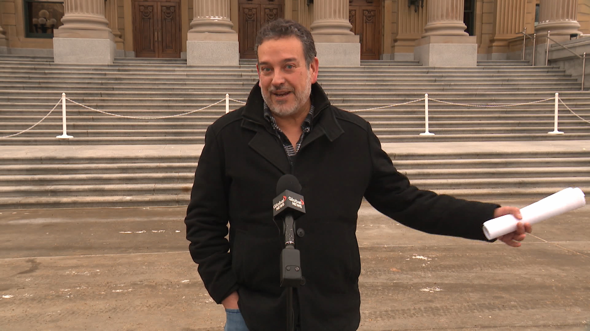 Президентът на Федерацията на труда на Алберта казва че премиерът