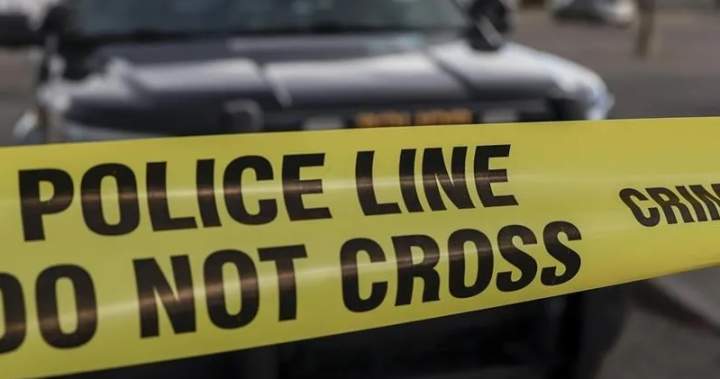 Полицията в Калгари съобщи че 22 годишен мъж с история на