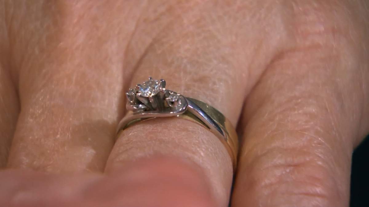 Robert paid $425. for the engagement ring he originally gave to Janet when he asked her to marry him.