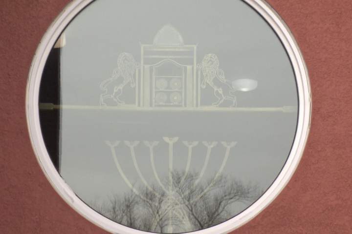 ‘We need peace in the world’: Winnipeg Jewish community responds to attack in Australia