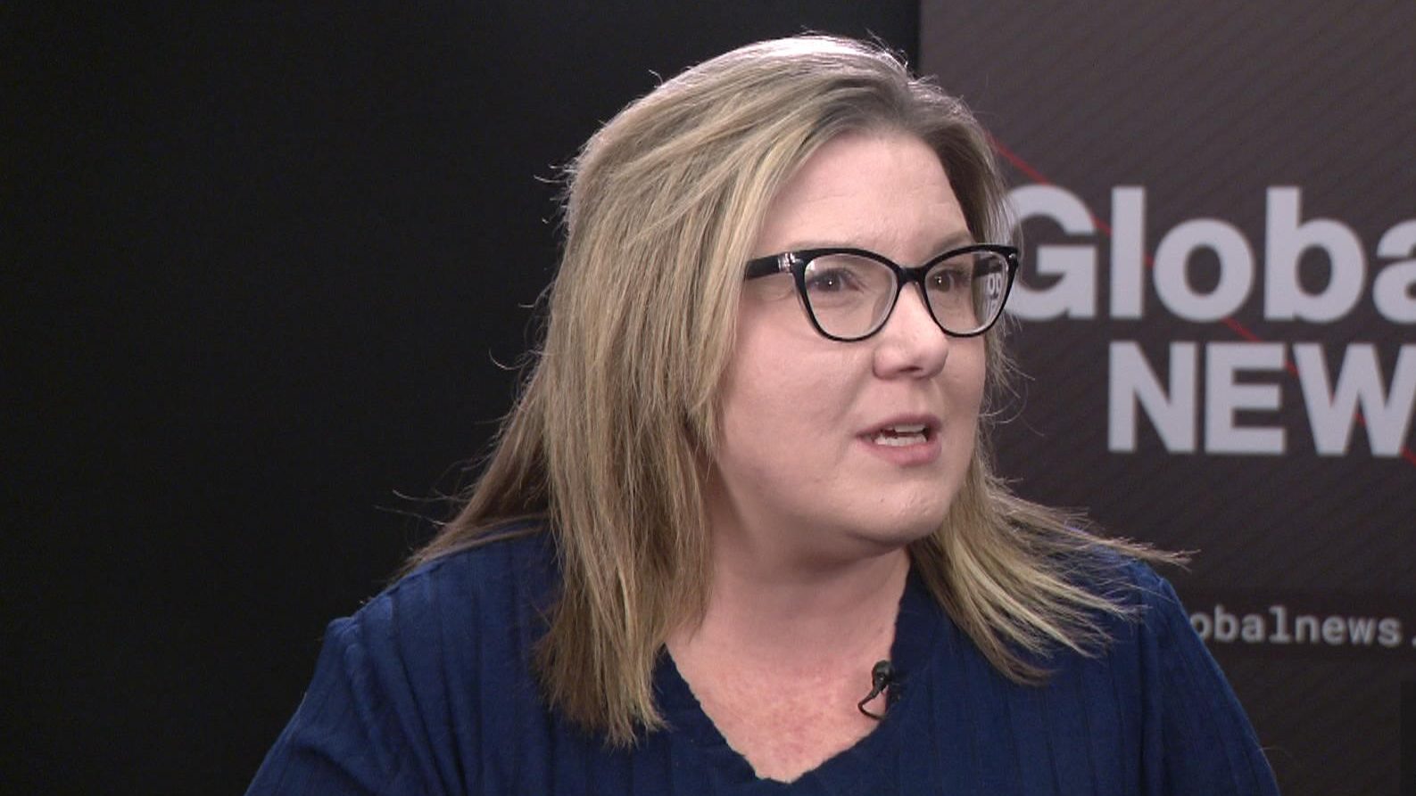 Докато шофираше по заснежените вечерни улици на Саскатун една жена