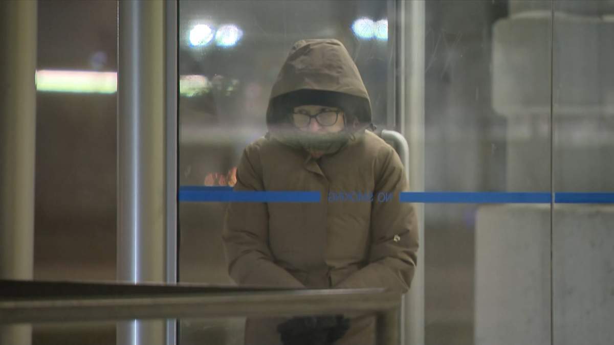 While overnight temperatures in Calgary and Edmonton are forecast to plunge into the minus-20s overnight, by Monday the forecast calls for the daytime high in Calgary to hit around plus 8 C.