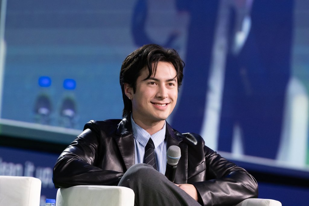 Библиотеки, предлагащи неограничен достъп до аудиокниги „Heated Rivalry“