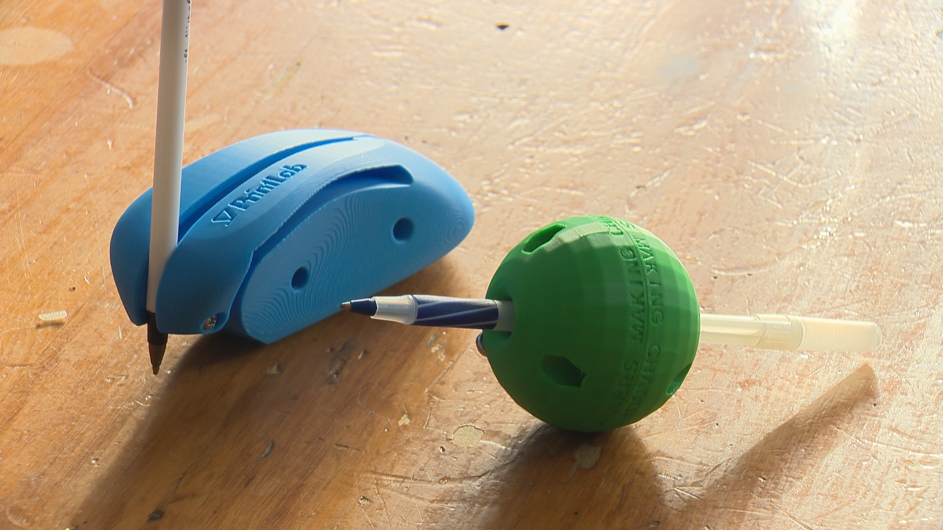 Sask. мъж използва 3D принтер, помощни технологии, за да помогне на хората с увреждания да изпълняват ежедневни задачи