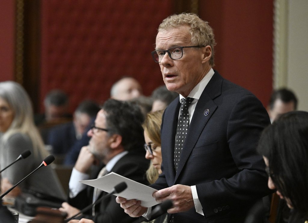 Премиерът на Квебек Франсоа Лего ще размести кабинета си по