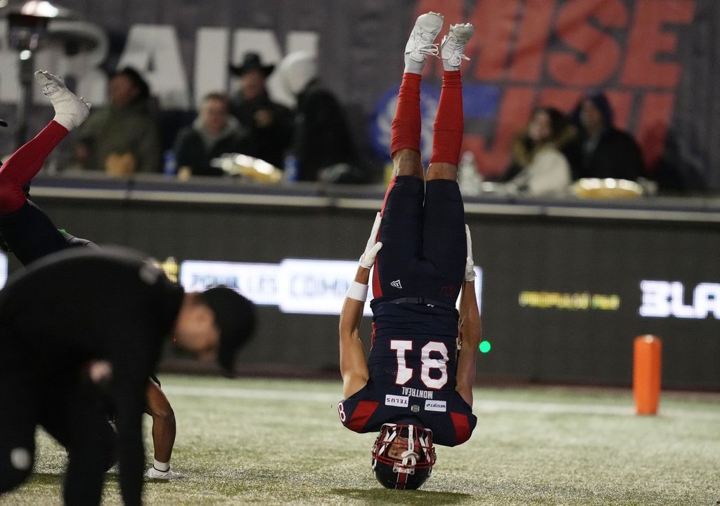 ЕДМОНТЪН – Едмънтън Елкс подписаха двугодишен договор с широкия приемник