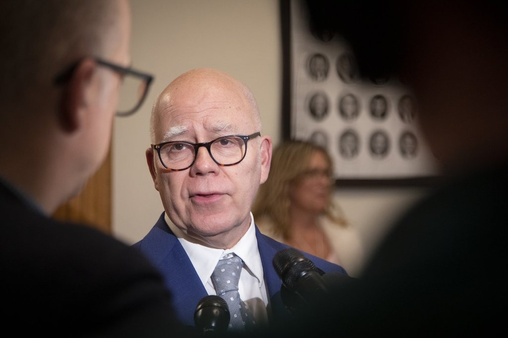 N.B. опозиционните партии критикуват плана на премиера Сюзън Холт за съкращаване на разходите