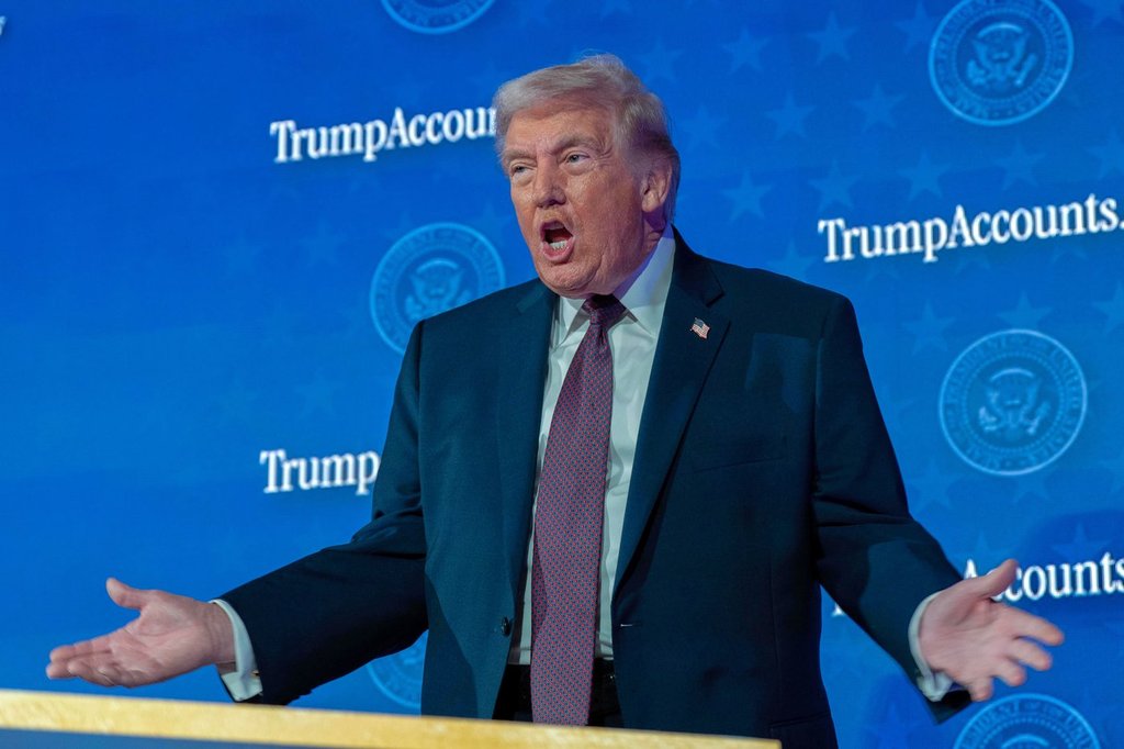 САЩ Президентът Доналд Тръмп каза в петък че ще наложи