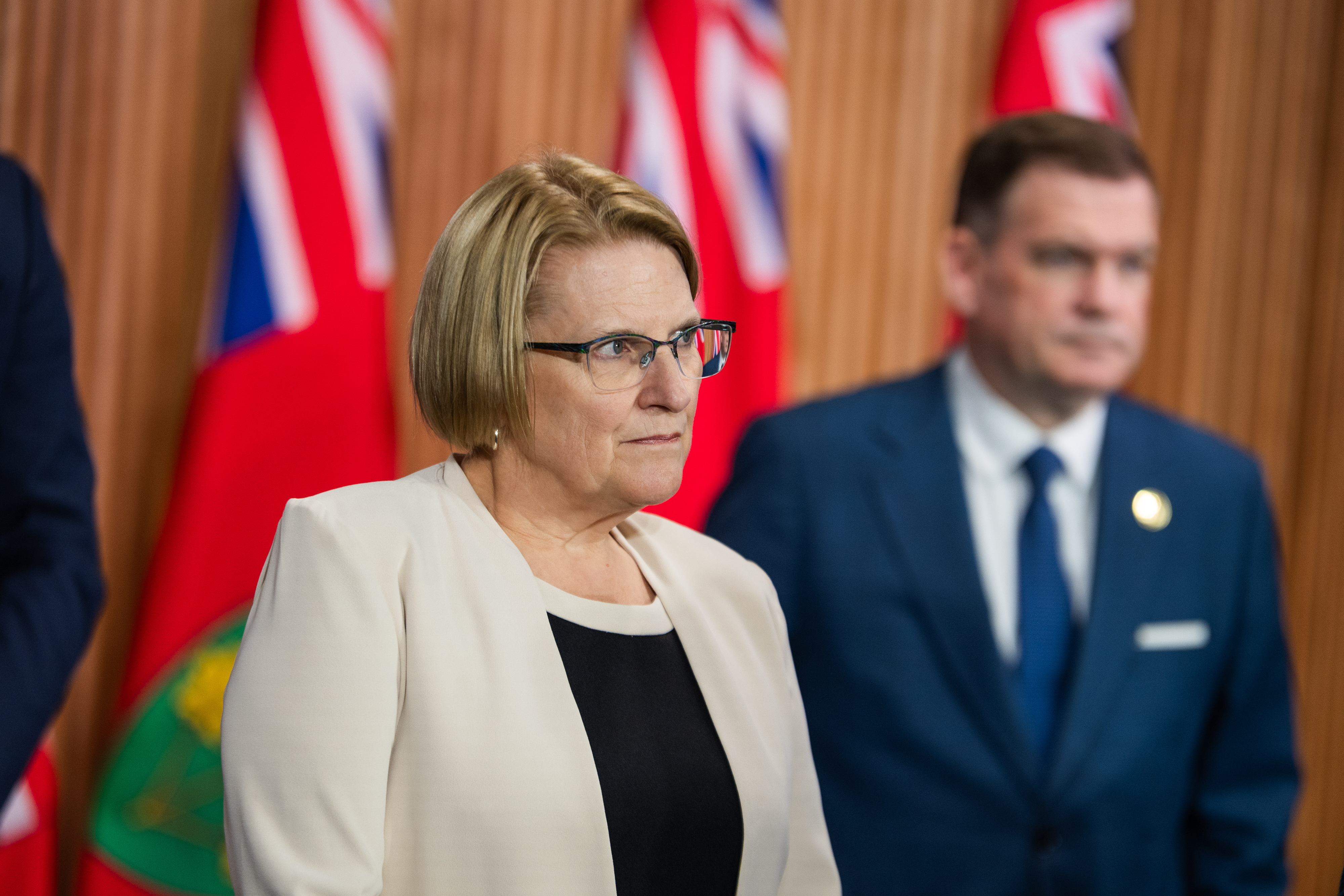 Министърът на здравеопазването на Онтарио казва, че общините не трябва да предлагат стимули на лекарите