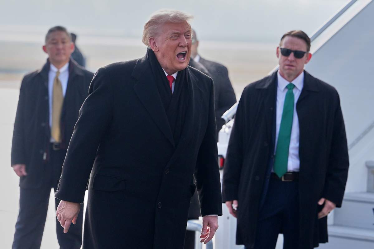 President Donald Trump, arrives at Zurich International Airport for the World Economic Forum, Wednesday, Jan. 21, 2026.