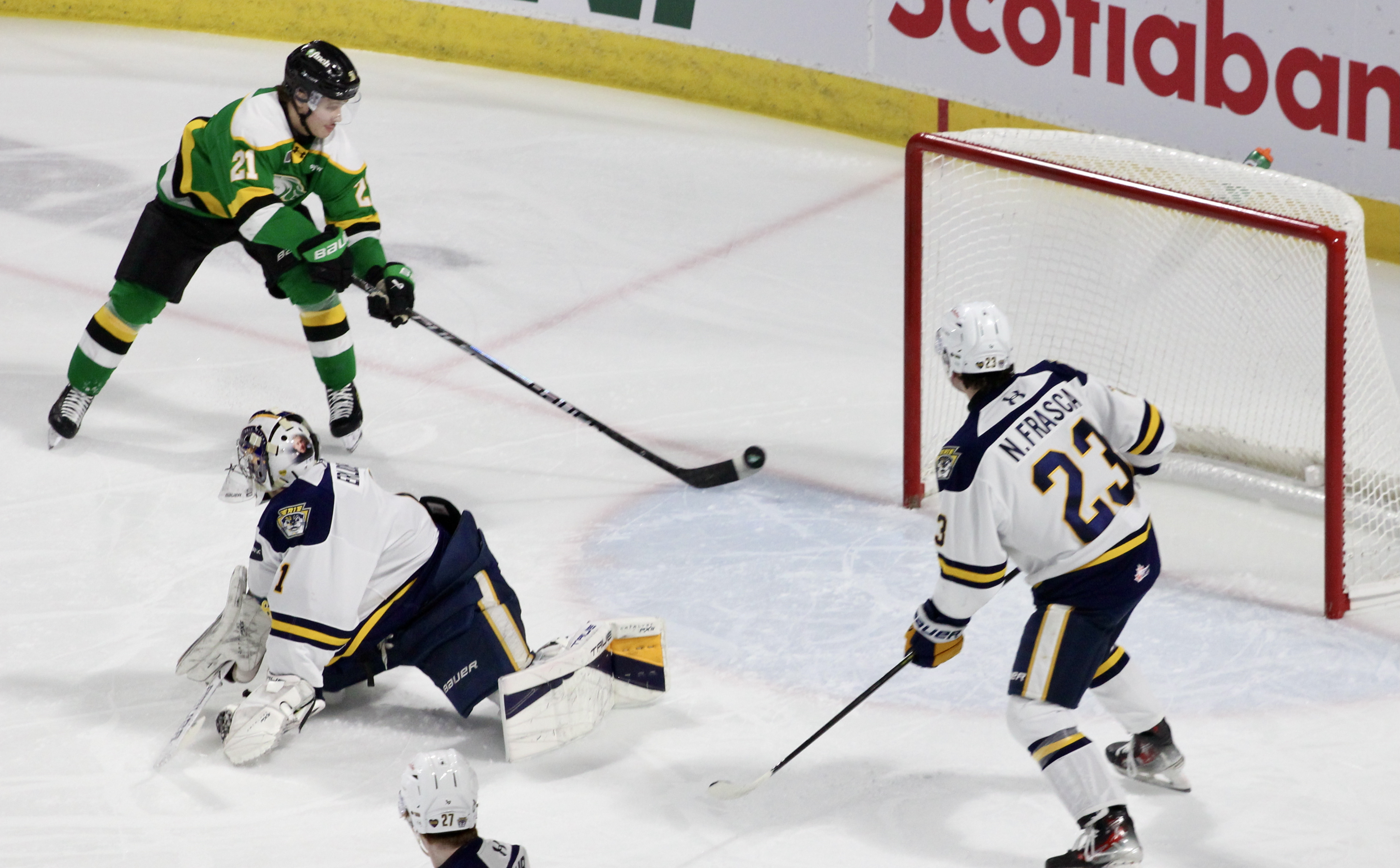 London Knights победиха Erie Otters, излизат навън