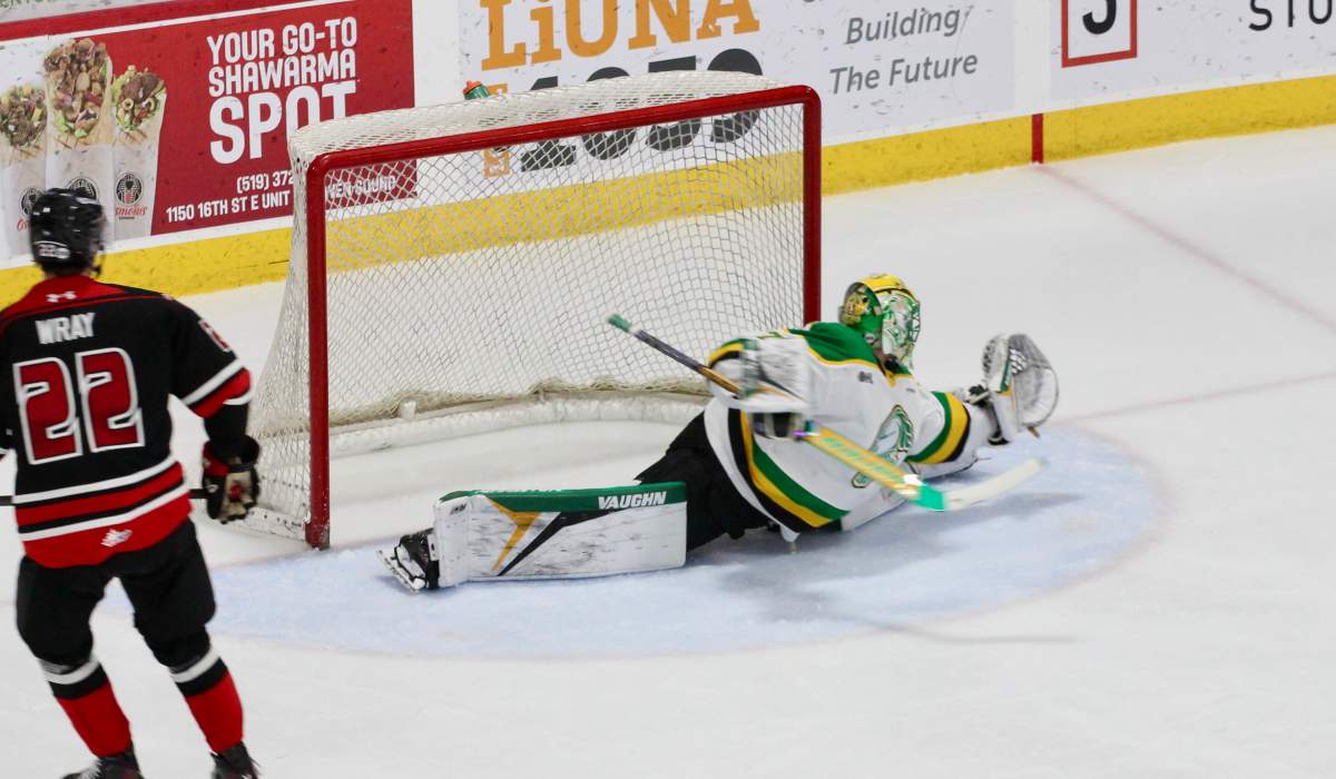 Aleksei Medvedev of the London Knights stretches to make a huge second period save in a 5-4 win over the Owen Sound Attack on Jan. 17, 2026.