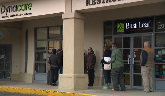 Жителите на Оканаган призовават за подобрени лабораторни услуги на фона на дългото чакане за изследване на кръвта