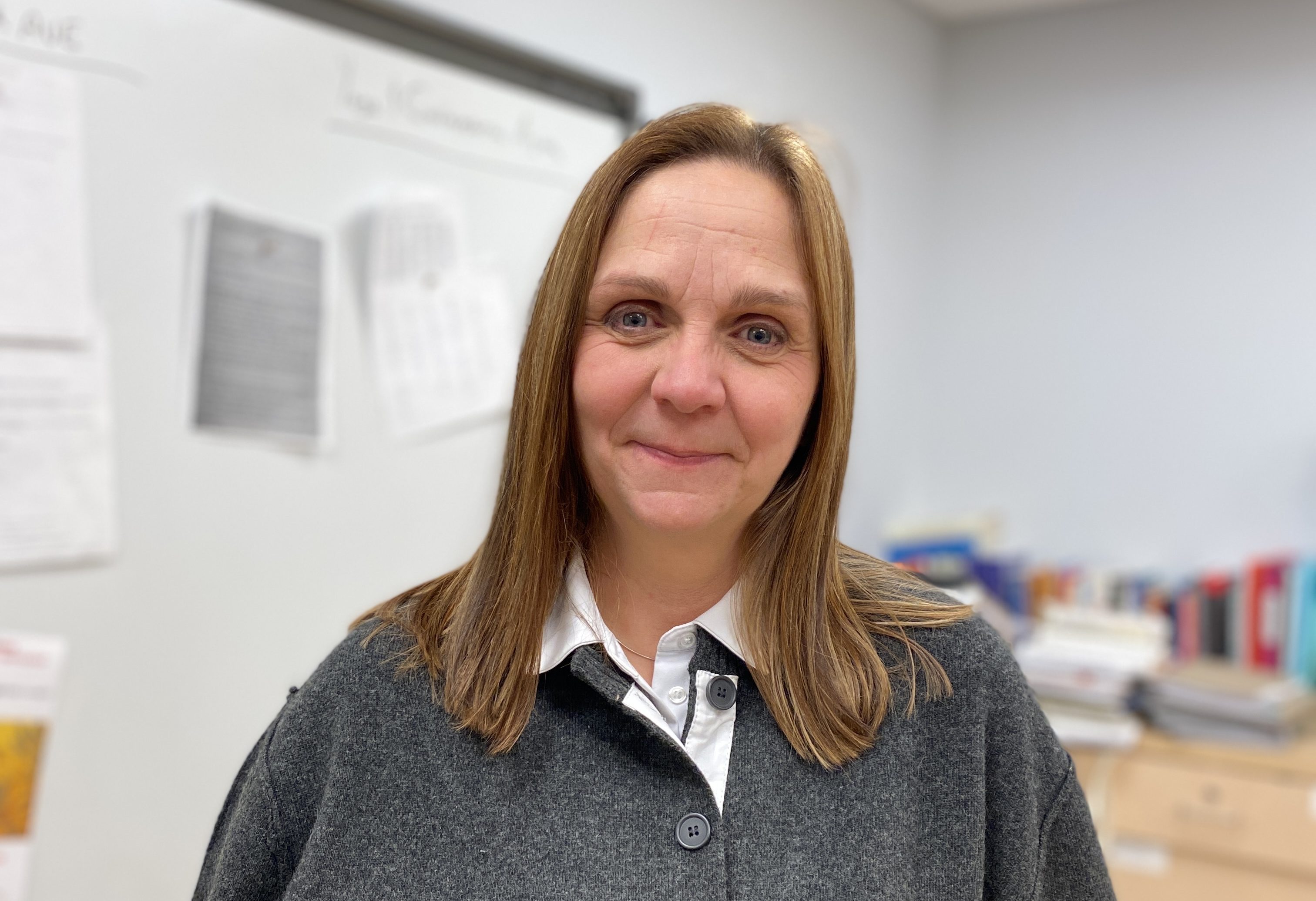 Изследователят от Фредериктън се надява да се бори със самотата сред възрастните хора едно по едно телефонно обаждане