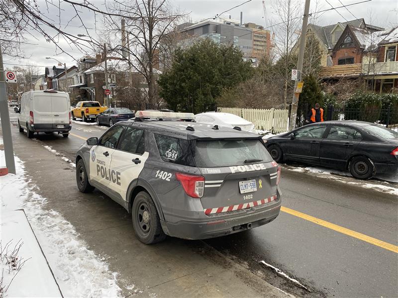 Полицията в Торонто съобщи че мъж който е трябвало да