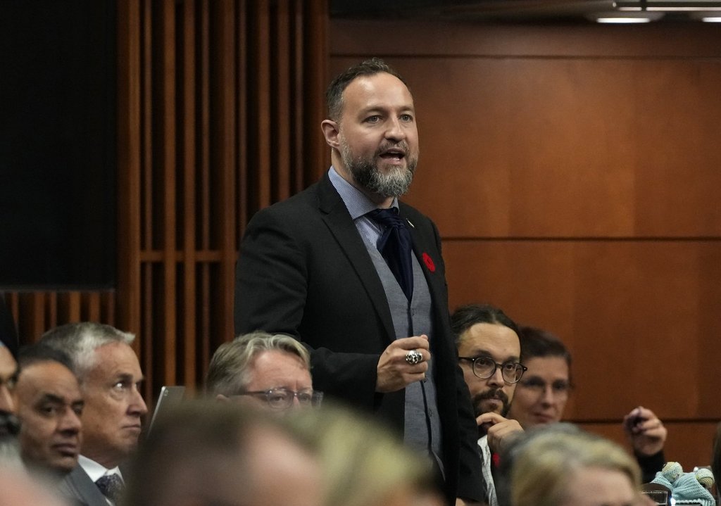 Член от парламента от Квебекския блок казва че е бил