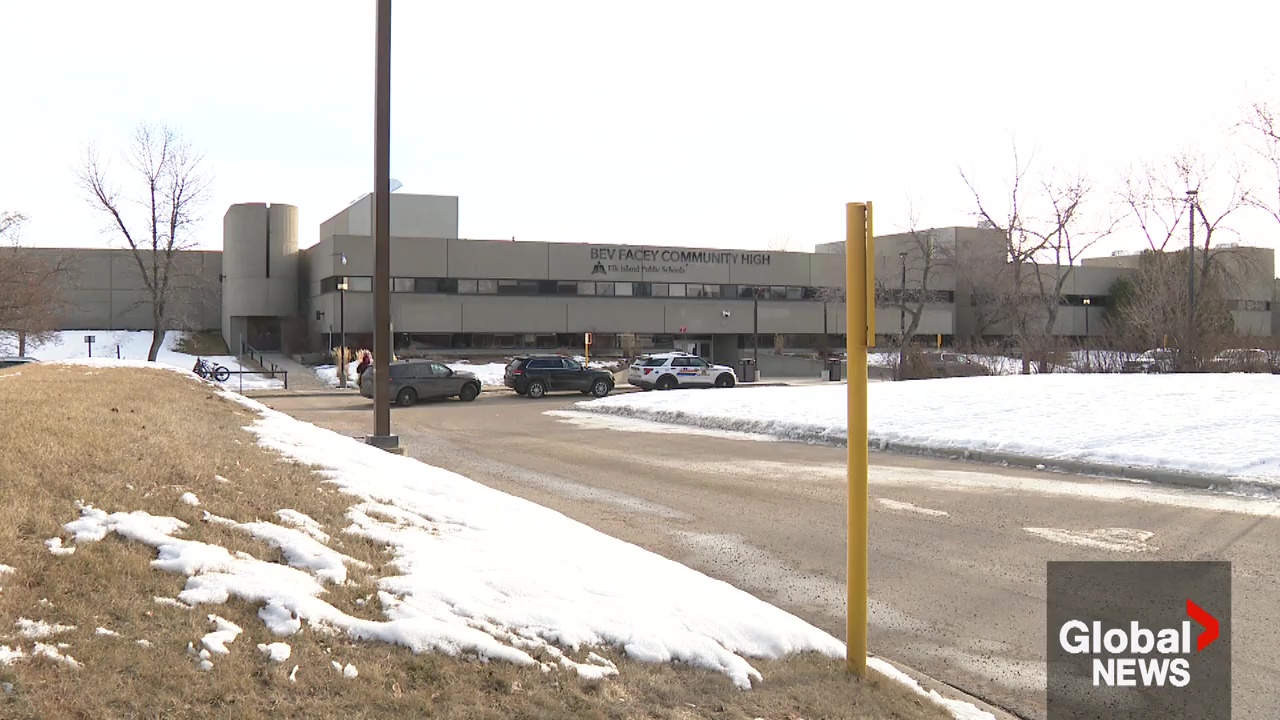 Sherwood Park students locked in classrooms due to gun sighting