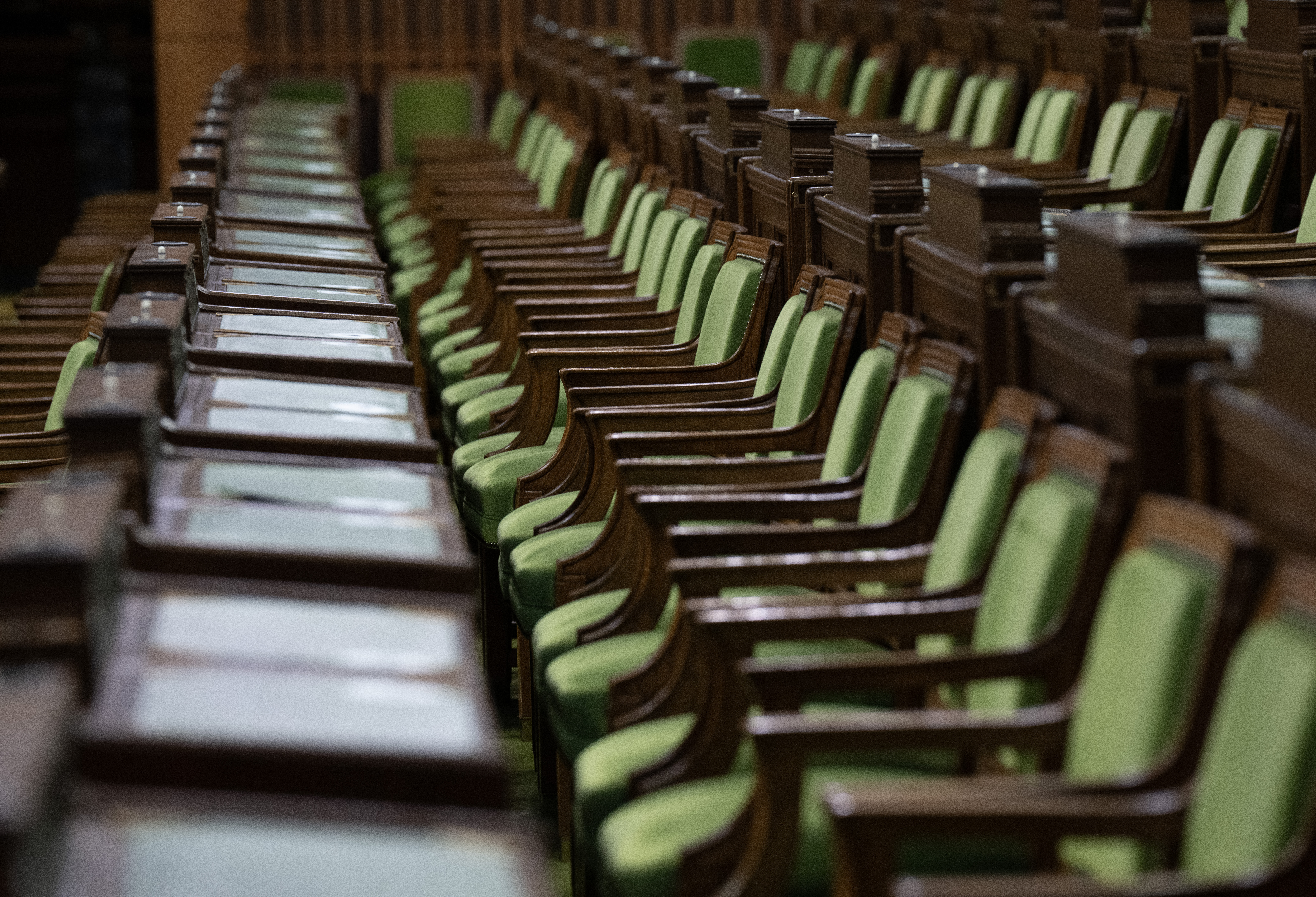 Либералът който свали лидера на консерваторите Пиер Поилиевр от неговия