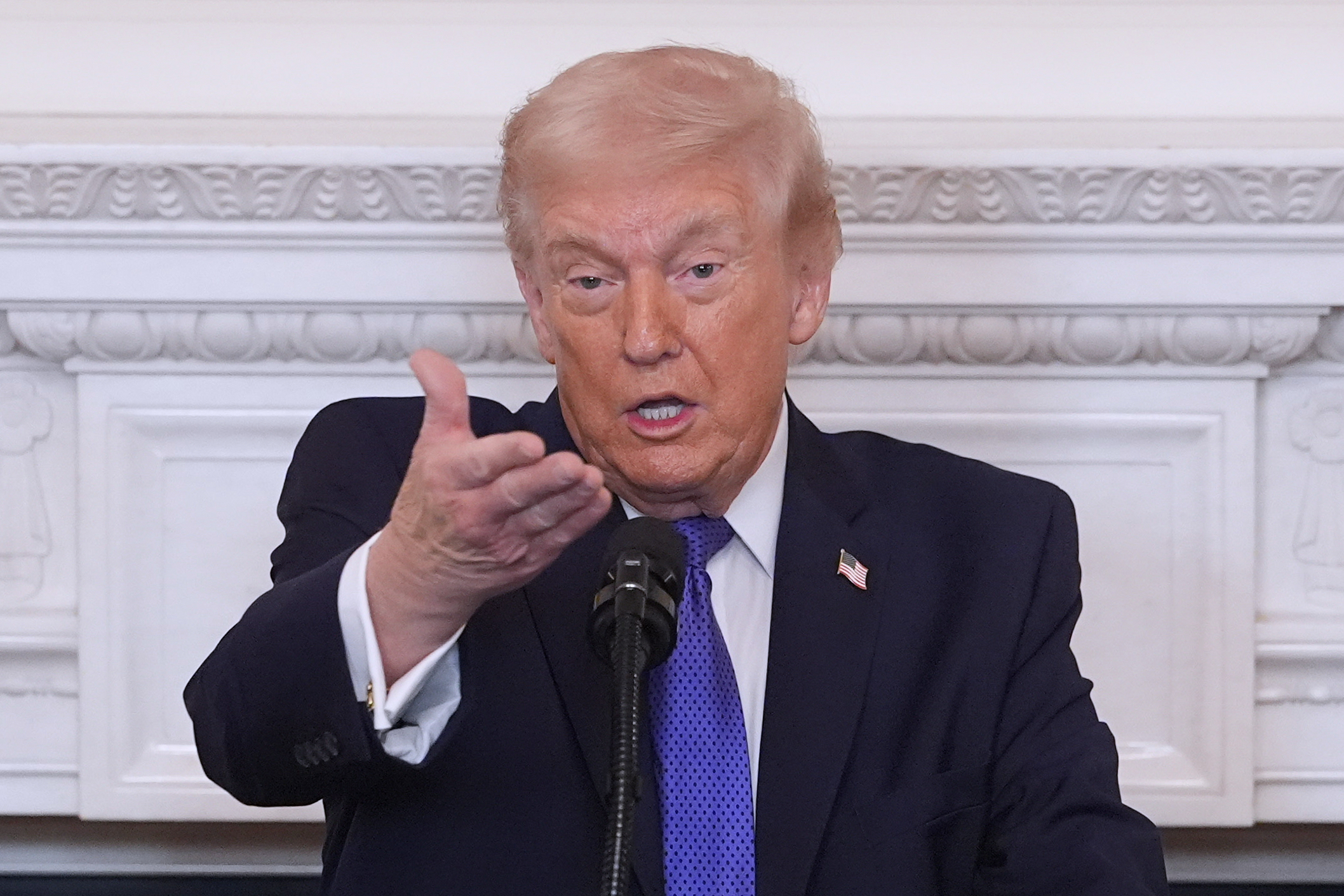 Тръмп казва, че настоява правителството си да публикува всички файлове за извънземни, НЛО