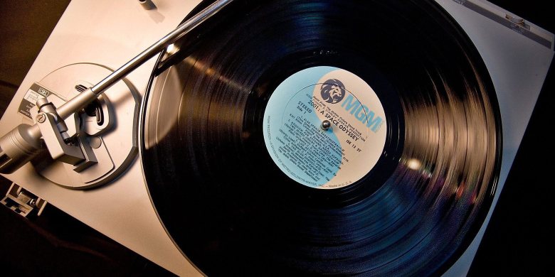 After decades of streaming and digital, music fans returning to some old-school ways