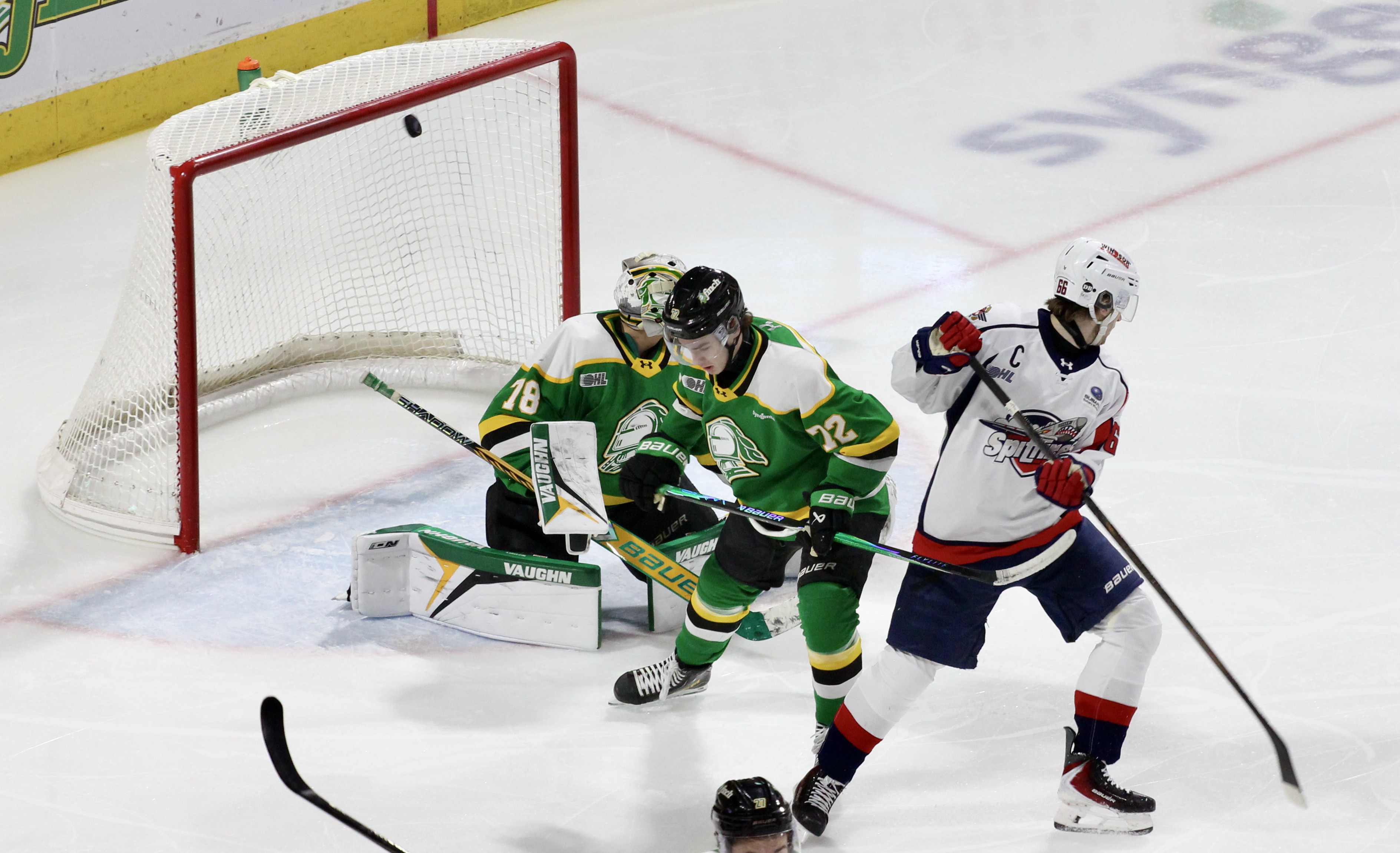 Windsor Spitfires knock off Knights 6-1 to begin busy weekend for London