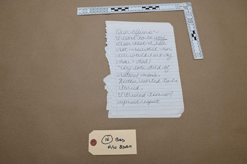 A note states, ‘I want to be very clear that I have not – never did – nor ever would hurt my mom and dad!’