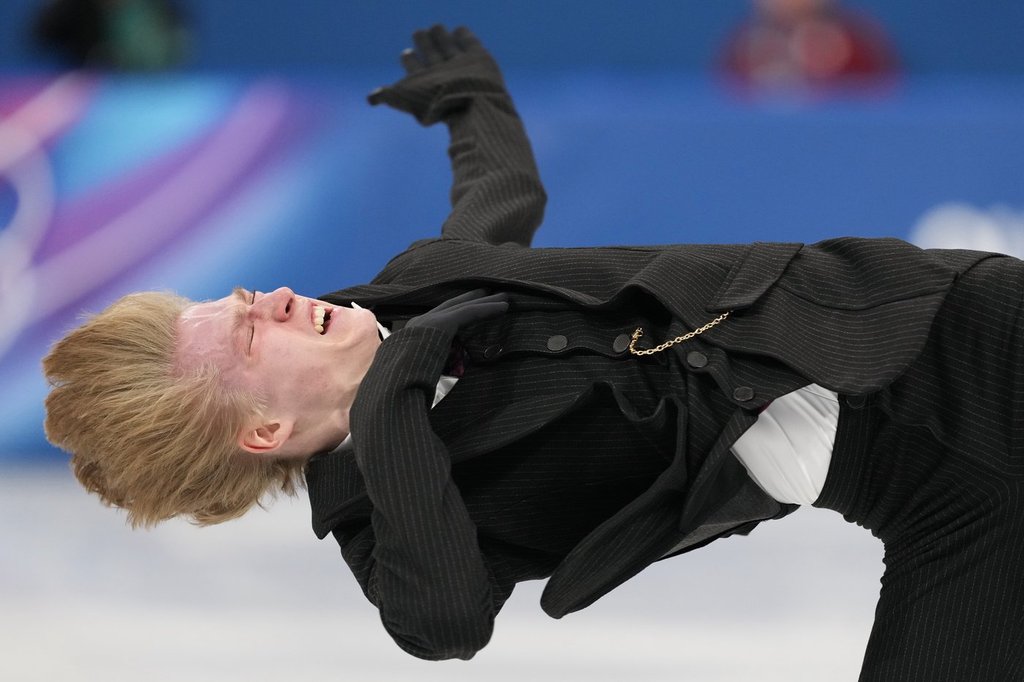 МИЛАНО – Стивън Гоголев изстреля Канада във финала на отборното