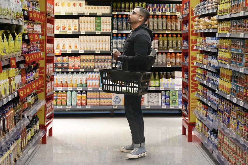 Canadians to receive one-time grocery benefit payment on June 5