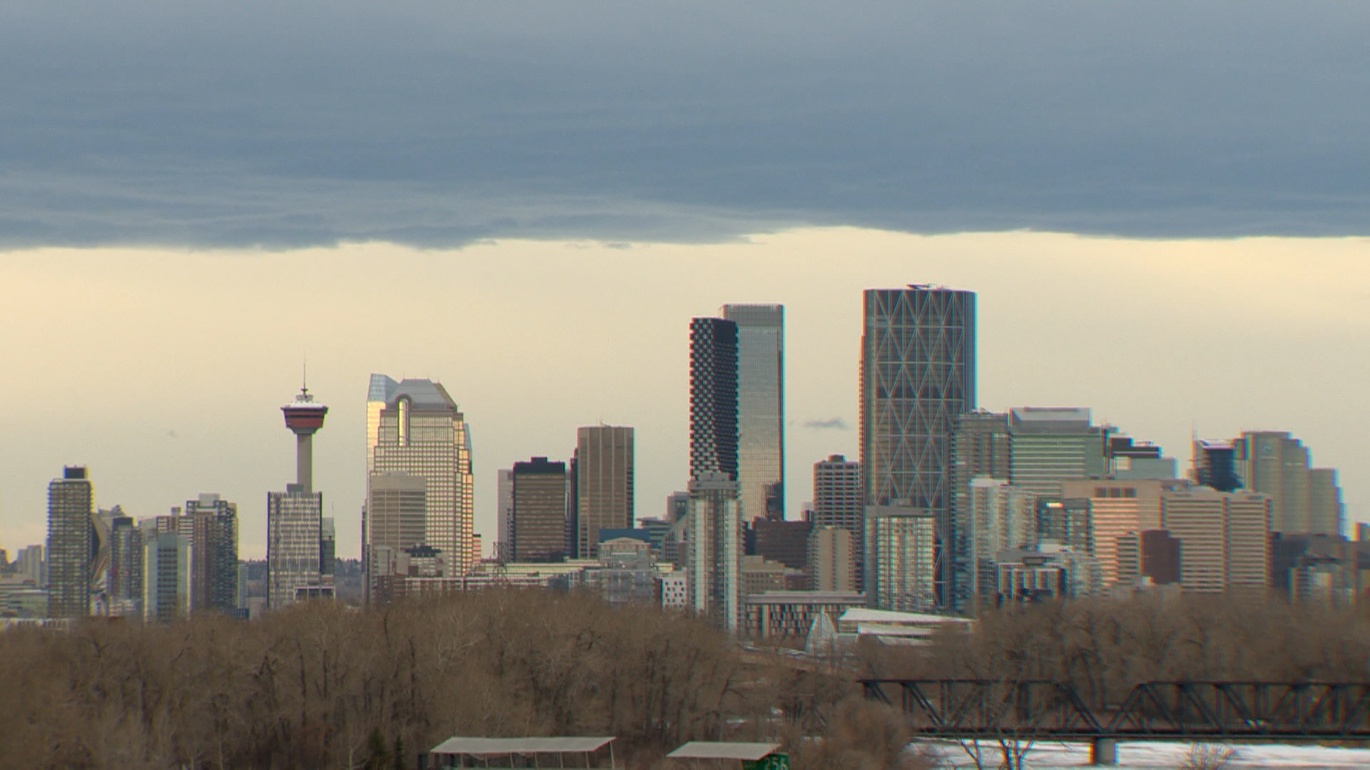 Температурите се покачват в Западна Канада, тъй като източните части на страната се натрупват