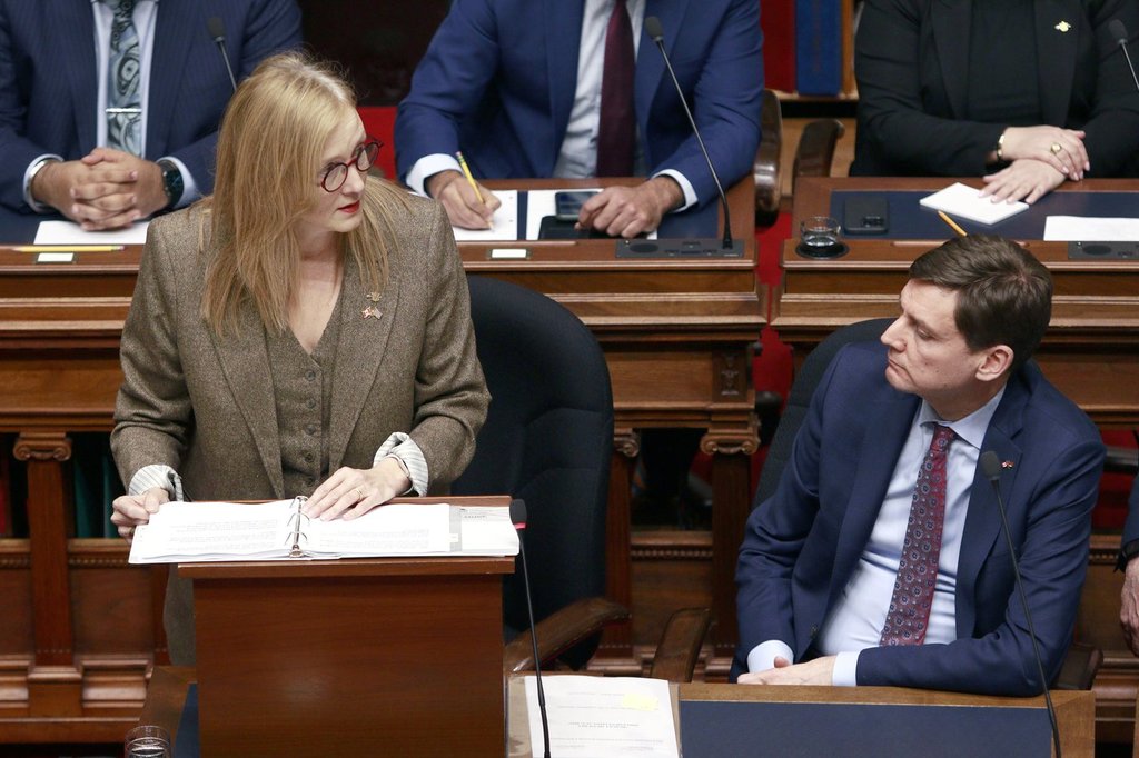 Провинциалният дефицит на Британска Колумбия е „неустойчив“ с наближаването на бюджетния ден, казва служител